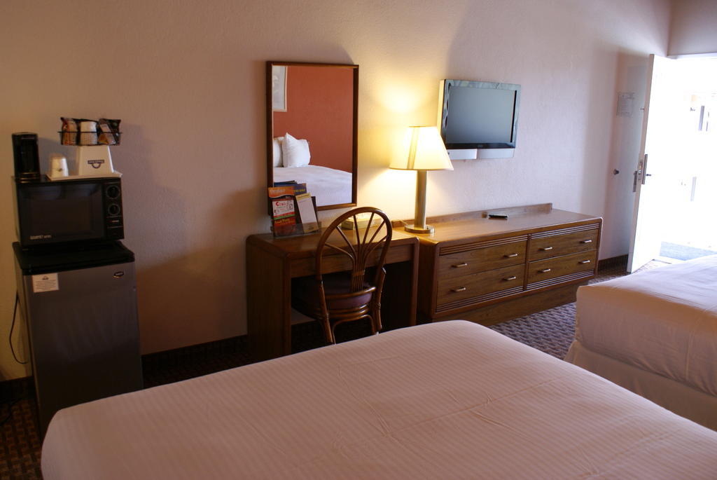 Days Inn Harbor View 샌디에이고 외부 사진