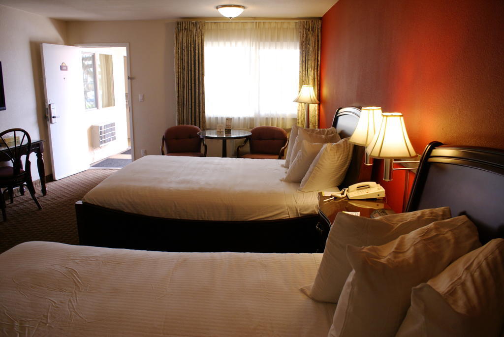 Days Inn Harbor View 샌디에이고 외부 사진