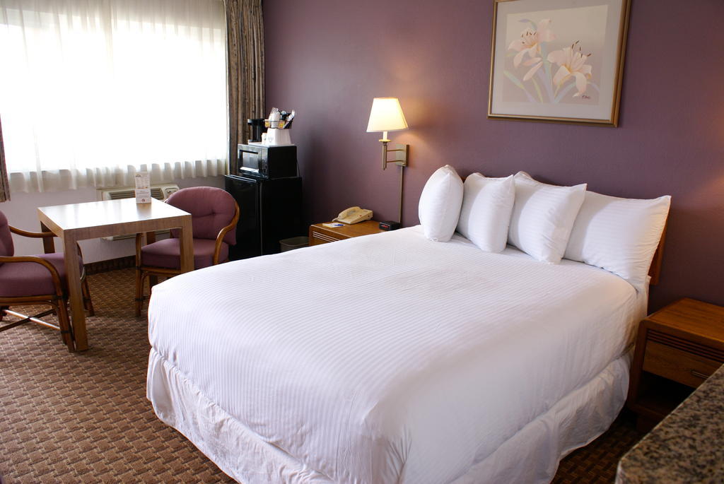 Days Inn Harbor View 샌디에이고 외부 사진